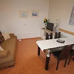 Family Apartment Mirela Borik