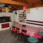 Family Apartment Mirela Borik
